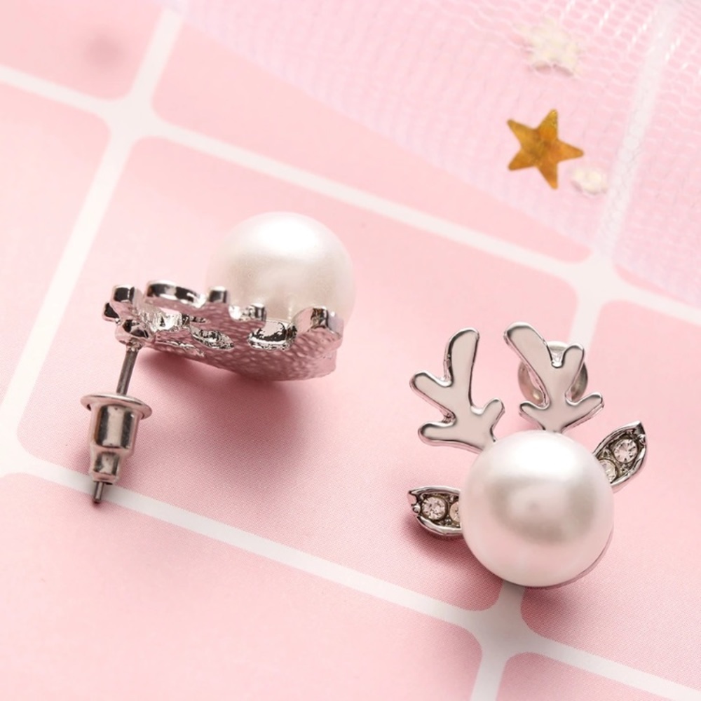 Silver Pearl Reindeer Earrings